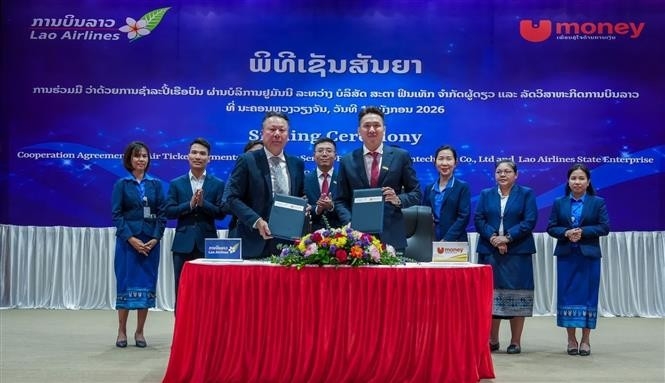 Vietnamese firm provides digital airline ticket payment services in Laos
